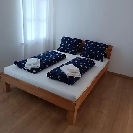 Mon * إنترلاكن